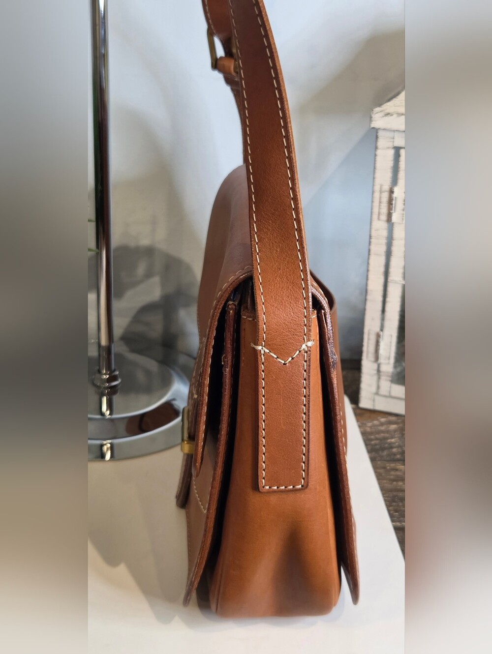 Fossil Tremont Flap Crossbody Handbag and Fossil Brown Leather Wallet. - Picture 7 of 16